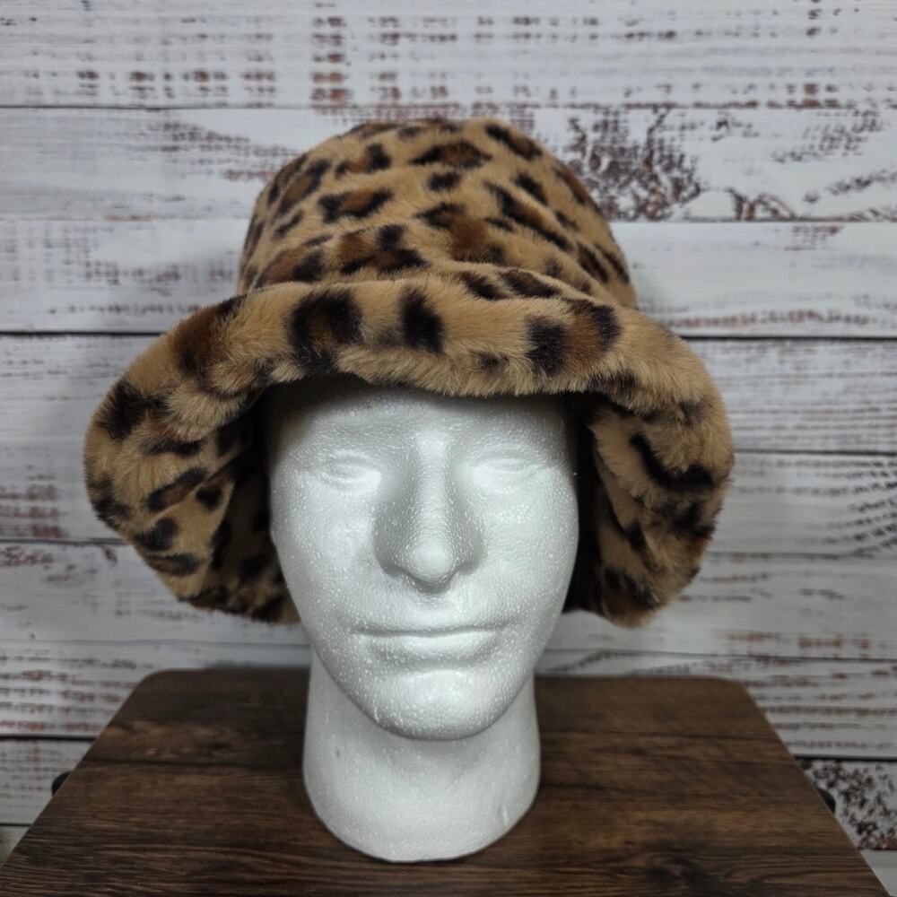 Leopard Print Faux Fur Women's Bucket Hat NWT